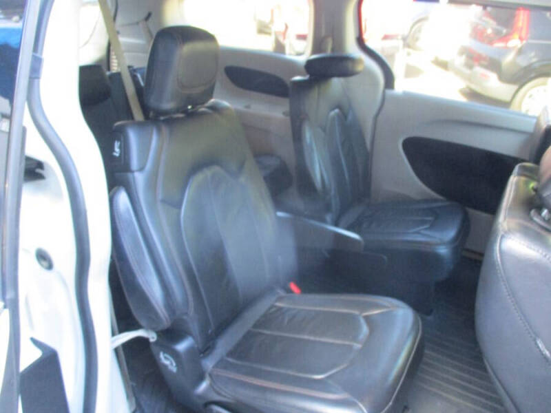 2017 Chrysler Pacifica