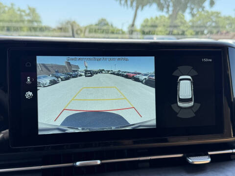 2024 Kia Carnival EX