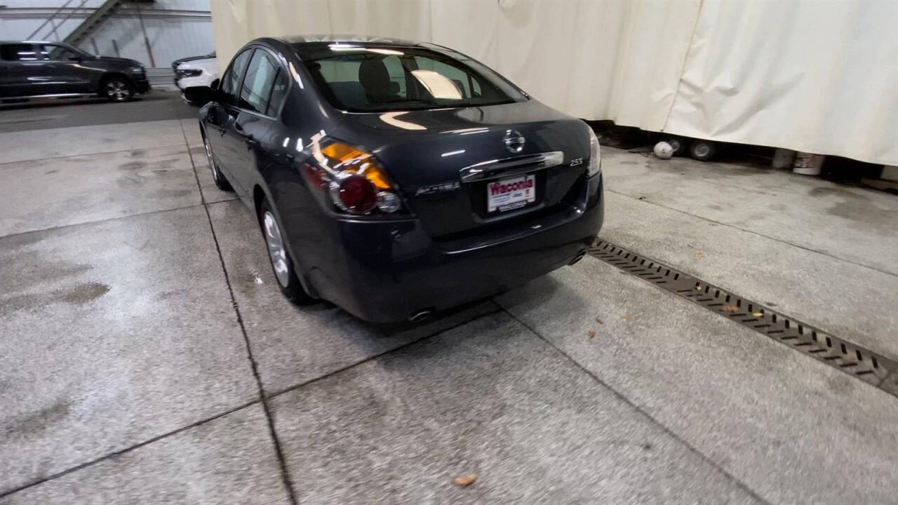 2011 Nissan Altima for sale at Victoria Auto Sales in Victoria, MN