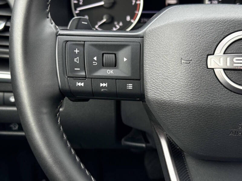 2025 Nissan Rogue SV