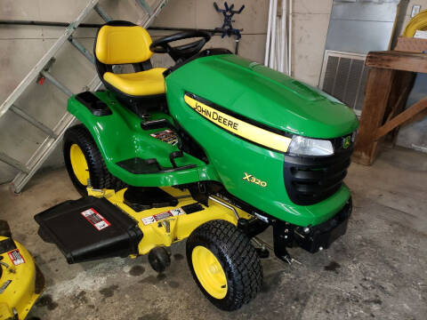 2016 John Deere X320
