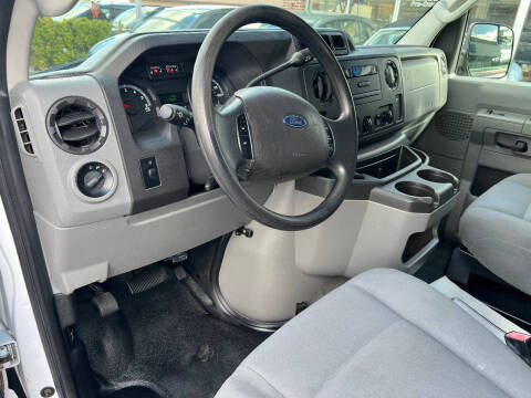 2013 Ford E-Series
