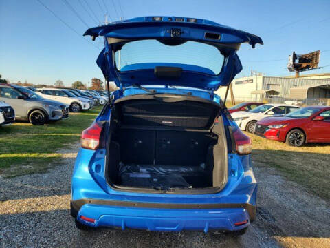 2024 Nissan Kicks SR