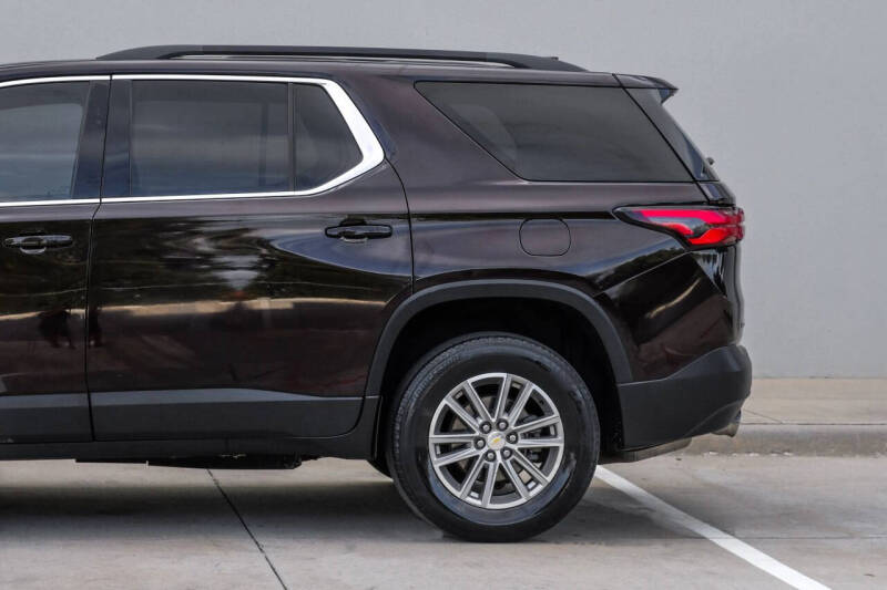 2022 Chevrolet Traverse LT Leather