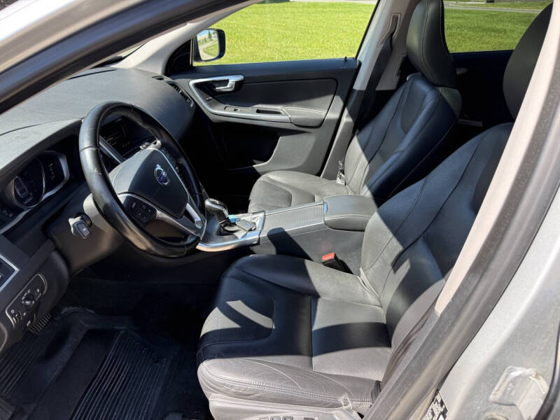 2016 Volvo XC60 T5 Drive-E Premier