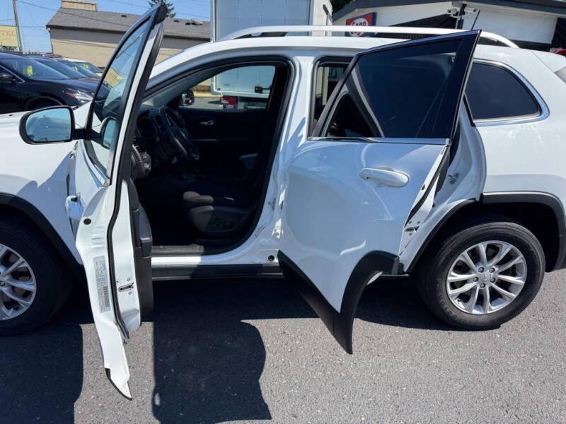 2019 Jeep Cherokee Latitude