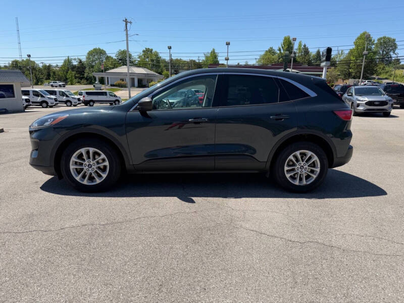 2022 Ford Escape SE