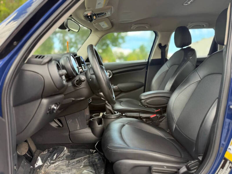 2015 MINI Hardtop 4 Door Cooper