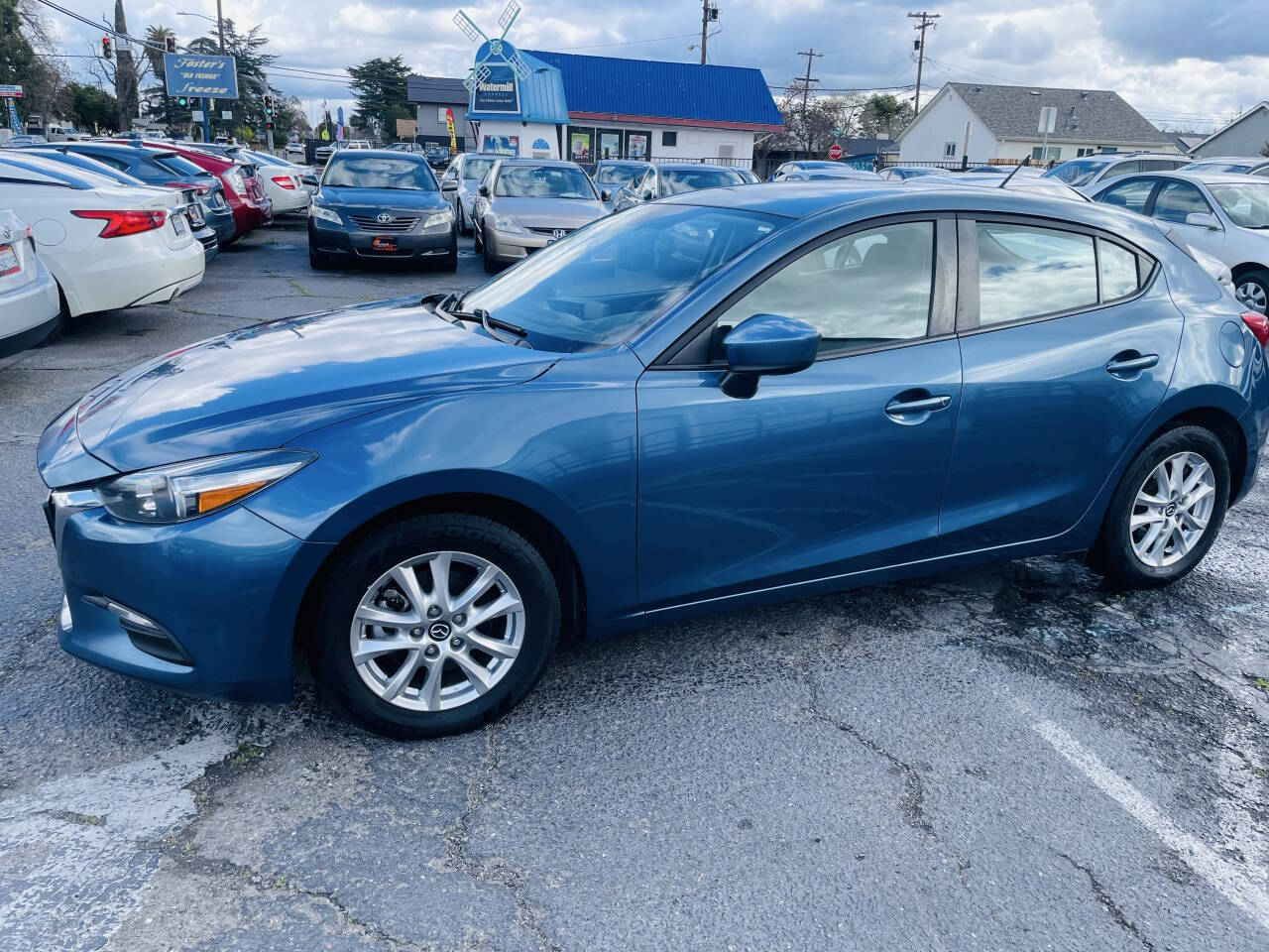 Blue 2017 Mazda Mazda3 Sport Sport 4dr Hatchback 6A 2