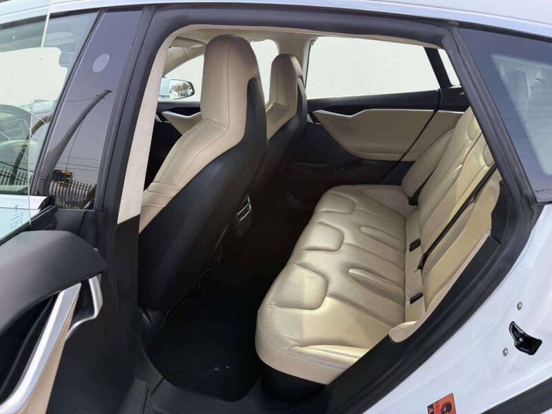 2016 Tesla Model S 75D