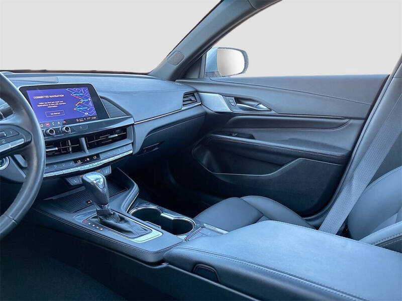 2025 Cadillac CT4 Luxury