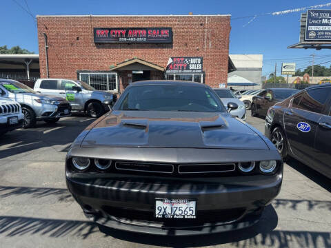 2017 Dodge Challenger SXT