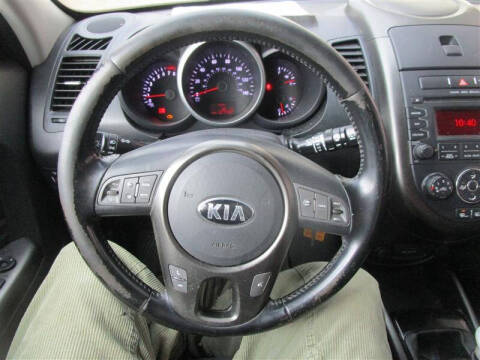 2013 Kia Soul +