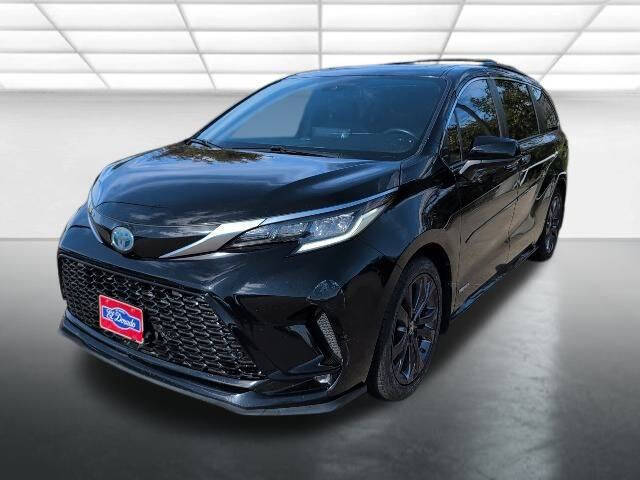 2021 Toyota Sienna XSE 7-Passenger
