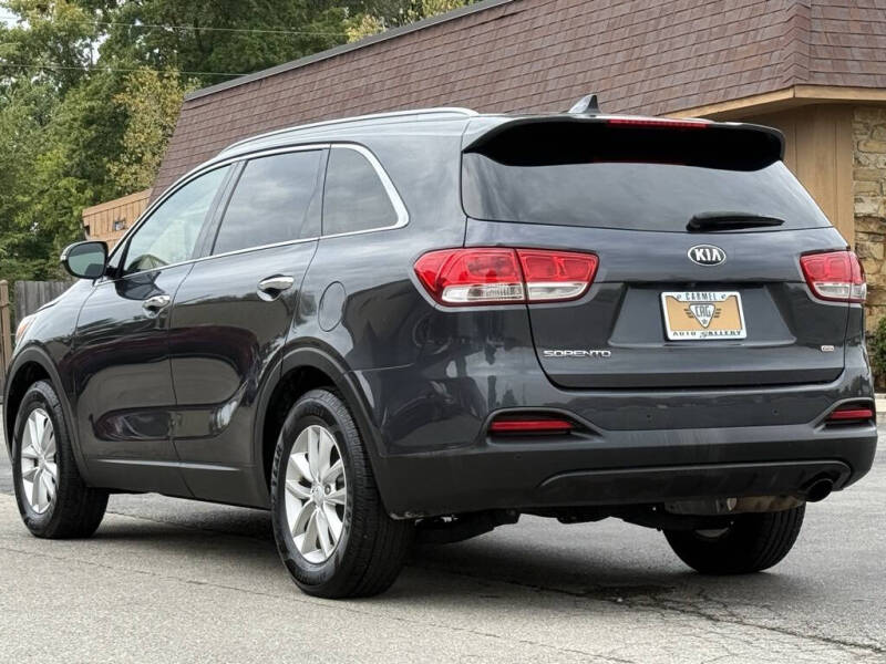 2017 Kia Sorento LX