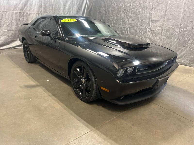 2013 Dodge Challenger R/T's photo