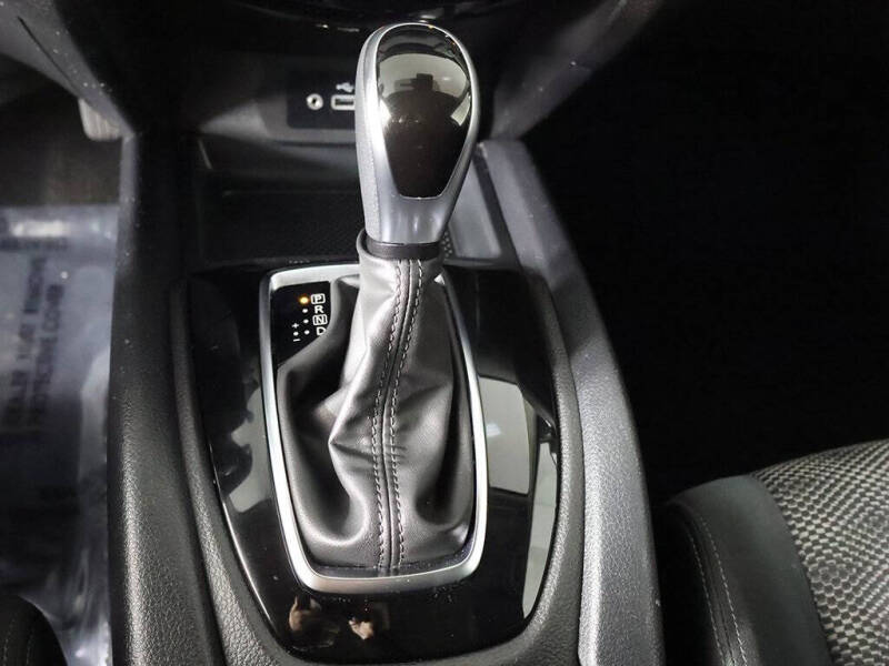 2022 Nissan Rogue Sport SV