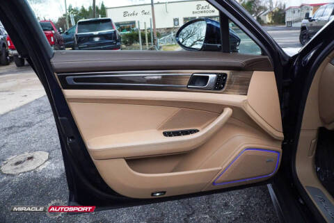 2017 Porsche Panamera 4S