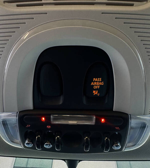 2017 MINI Hardtop 4 Door Cooper