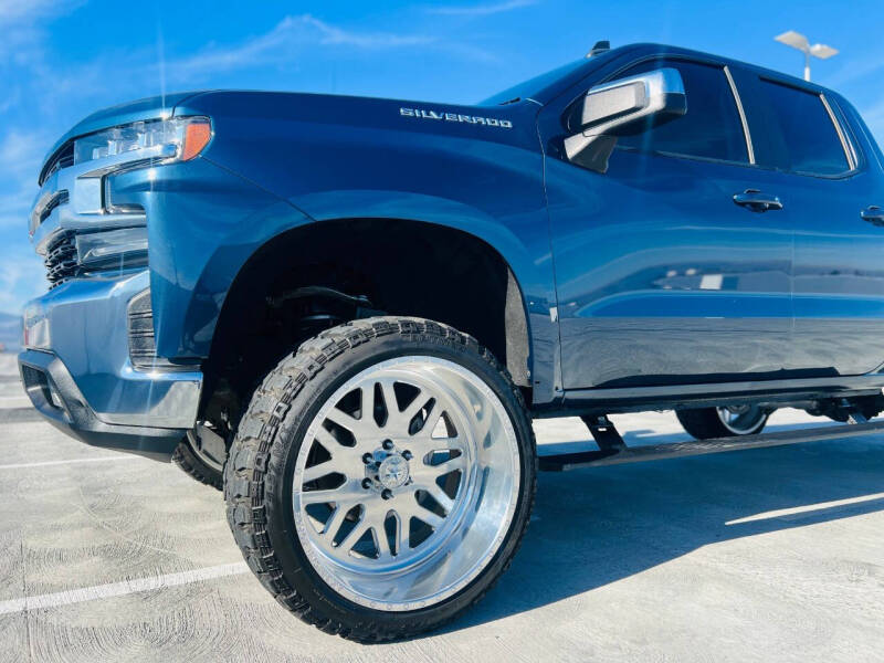 2019 Chevrolet Silverado 1500 LT photo 14