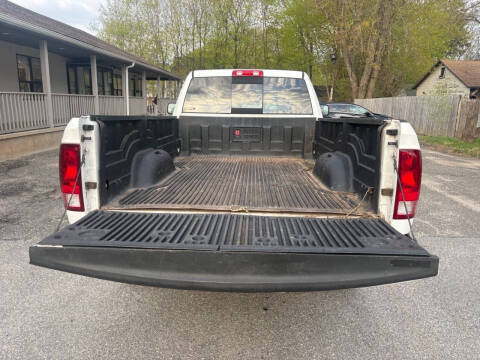 2016 RAM 1500 SLT