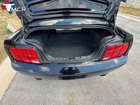 2006 Ford Mustang GT Deluxe
