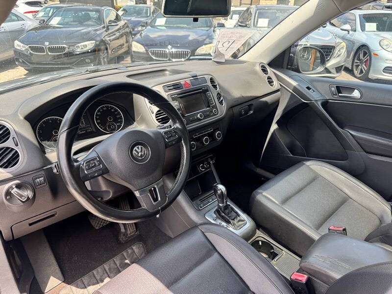 2011 Volkswagen Tiguan SEL