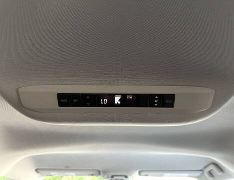 2023 Toyota Sienna LE 8-Passenger