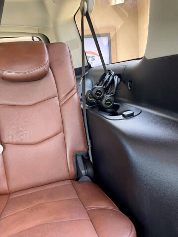 2018 Cadillac Escalade ESV Premium Luxury