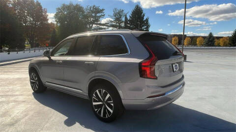 2026 Volvo XC90 B5 Core