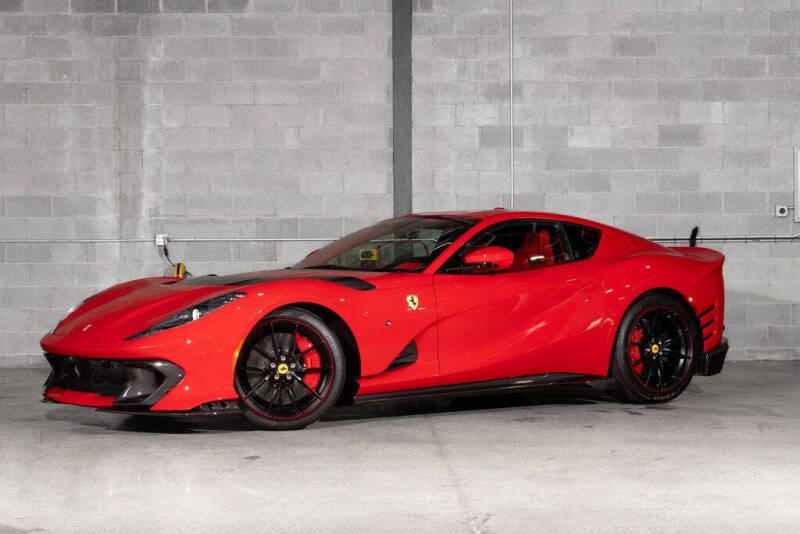 2022 Ferrari 812 Competizione