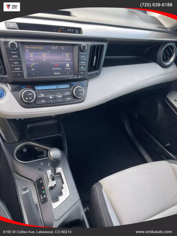 2017 Toyota RAV4 Hybrid XLE