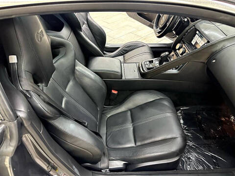 2016 Jaguar F-TYPE R