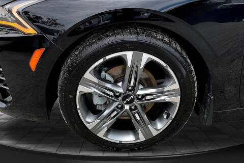 2023 Kia K5 EX