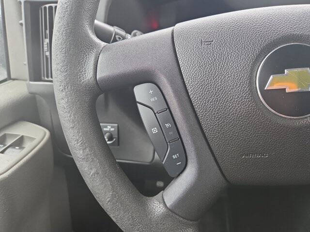 2017 Chevrolet Express 2500