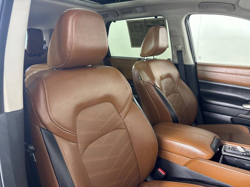 2024 Nissan Pathfinder Platinum