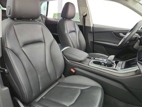 2023 Audi Q8 quattro Premium 55 TFSI