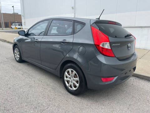 2012 Hyundai Accent GS