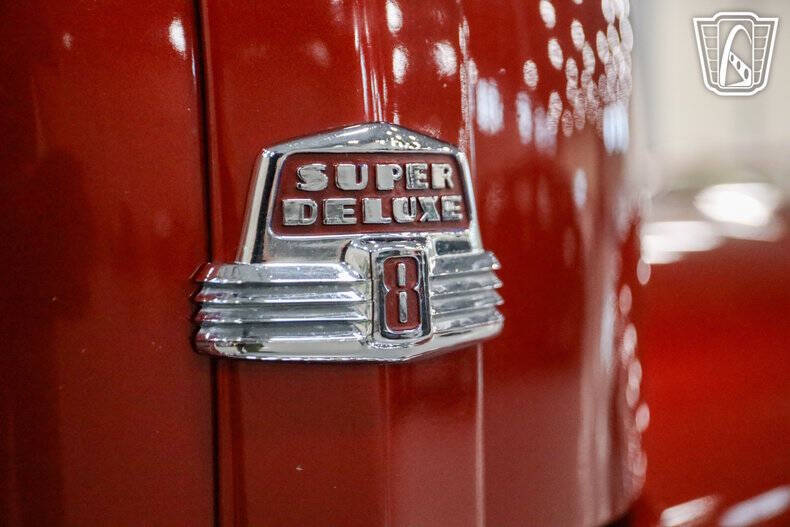 1947 Ford Deluxe