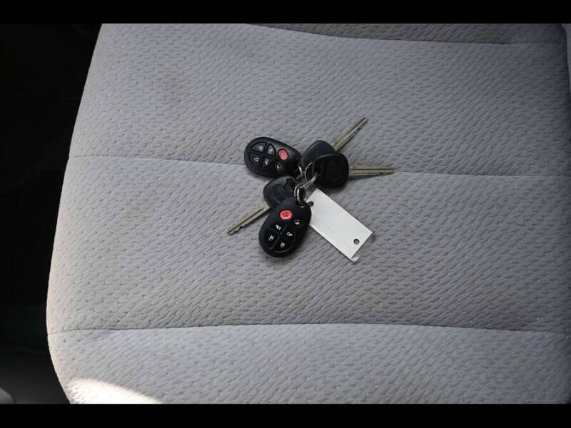 2013 Toyota Sienna LE Mobility 7-Passenger