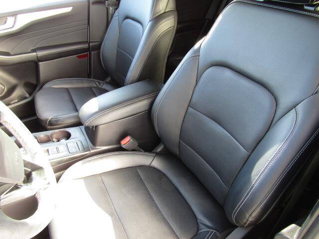 2022 Ford Escape SEL