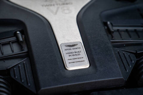 2021 Aston Martin DBX