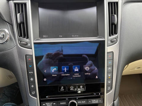 2015 Infiniti Q50 Premium