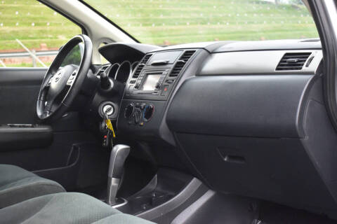 2012 Nissan Versa 1.8 S