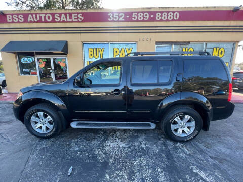 2009 Nissan Pathfinder for sale at BSS AUTO SALES INC in Eustis FL