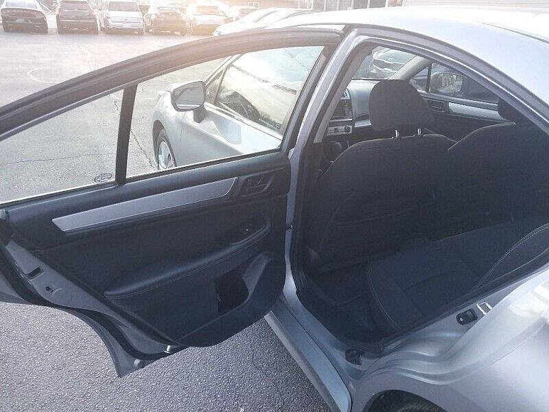 2019 Subaru Legacy 2.5i