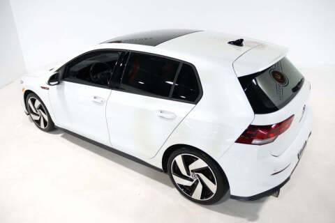 2022 Volkswagen Golf GTI SE