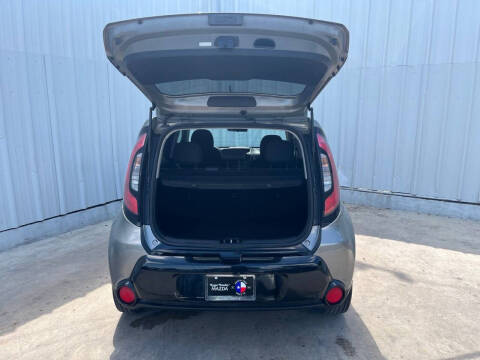 2016 Kia Soul +