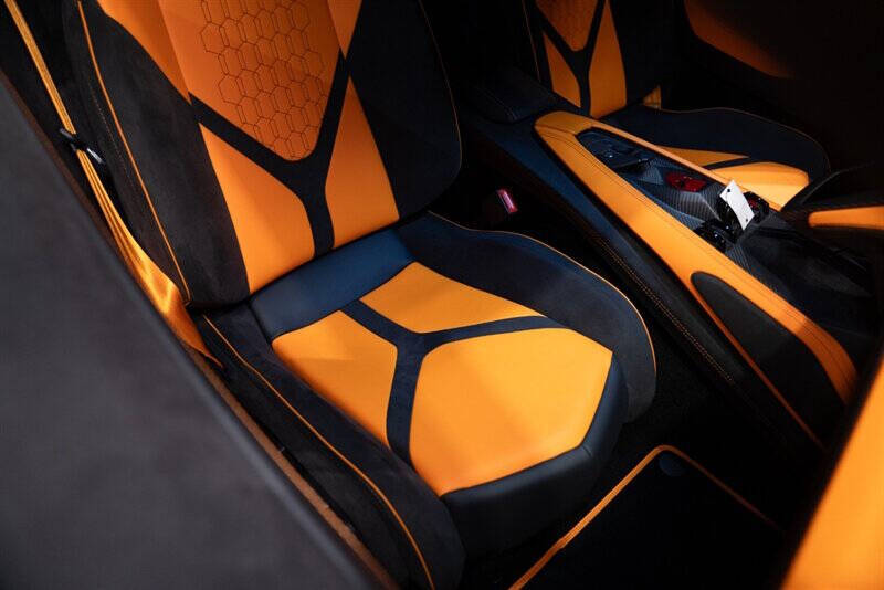 2024 Lamborghini Revuelto