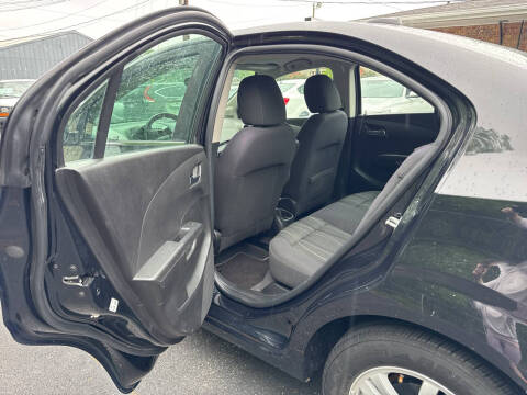 2015 Chevrolet Sonic LT Auto